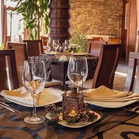 Hotel Хотел Том И Нези Класик